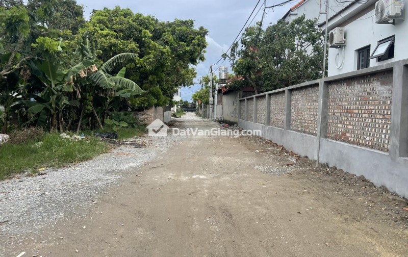 Bán đất gần Đông Tảo Khoái Châu Hưng Yên! 3xtr/116m2 lô hoa hậu 2 mặt, đường 7,2m, 2 ô tô tránh thông