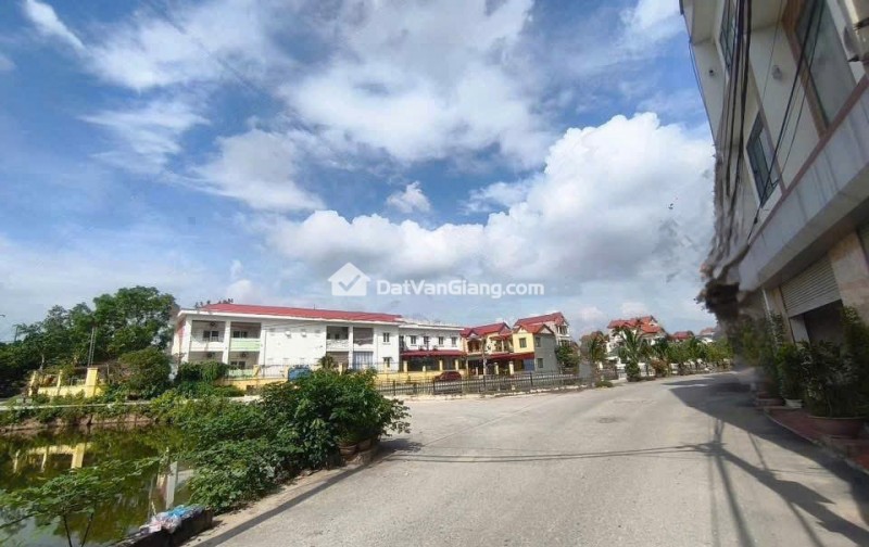 Bán Đất ở Phụng Công Văn Giang Lô Góc 85m2 Sát Ecopark Làng Hoa Cây Cảnh Giá 4x Tỷ