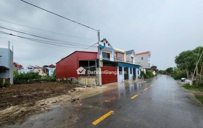 Bán đất thổ cư 253m2 mặt tiền 11m Văn Lâm giáp Vin 2, 3 đường 7m ô tô tránh