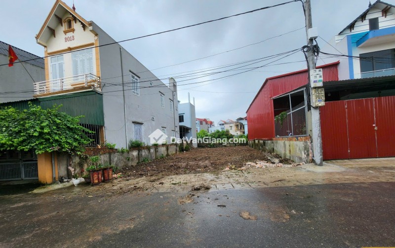 Bán đất thổ cư 253m2 mặt tiền 11m Văn Lâm giáp Vin 2, 3 đường 7m ô tô tránh