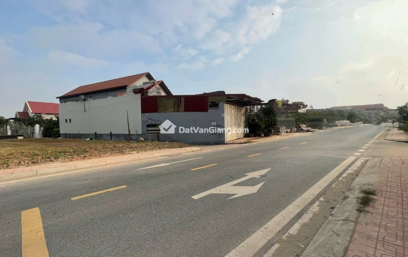 Đất Mặt Đường Kinh Doanh Văn Giang Lô Góc 245m2 Mặt Tiền 10m Tại Bá Khê Tân Tiến Cách VĐ4 Chỉ 200m