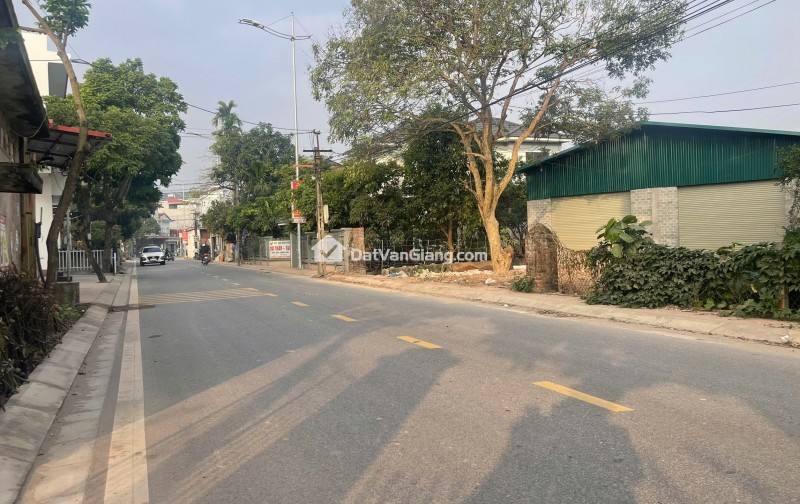 Đất Mặt Đường Kinh Doanh Văn Giang Lô Góc 245m2 Mặt Tiền 10m Tại Bá Khê Tân Tiến Cách VĐ4 Chỉ 200m