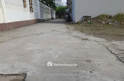 Cực hiếm lô góc 3 mặt thoáng 86m² tại Vĩnh Tuy Liên Nghĩa Văn Giang, giá chỉ 5xtr/m², bao sang tên