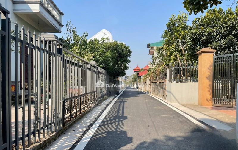 Bán đất ở Văn Giang 188,9m2, 2 Mặt tiền 7,8m, Cạnh ĐHBK CS2, Sát Ecopark, Ô tô 7 chỗ thông