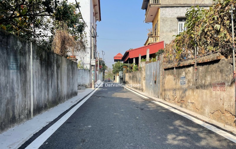 Bán đất ở Văn Giang 188,9m2, 2 Mặt tiền 7,8m, Cạnh ĐHBK CS2, Sát Ecopark, Ô tô 7 chỗ thông